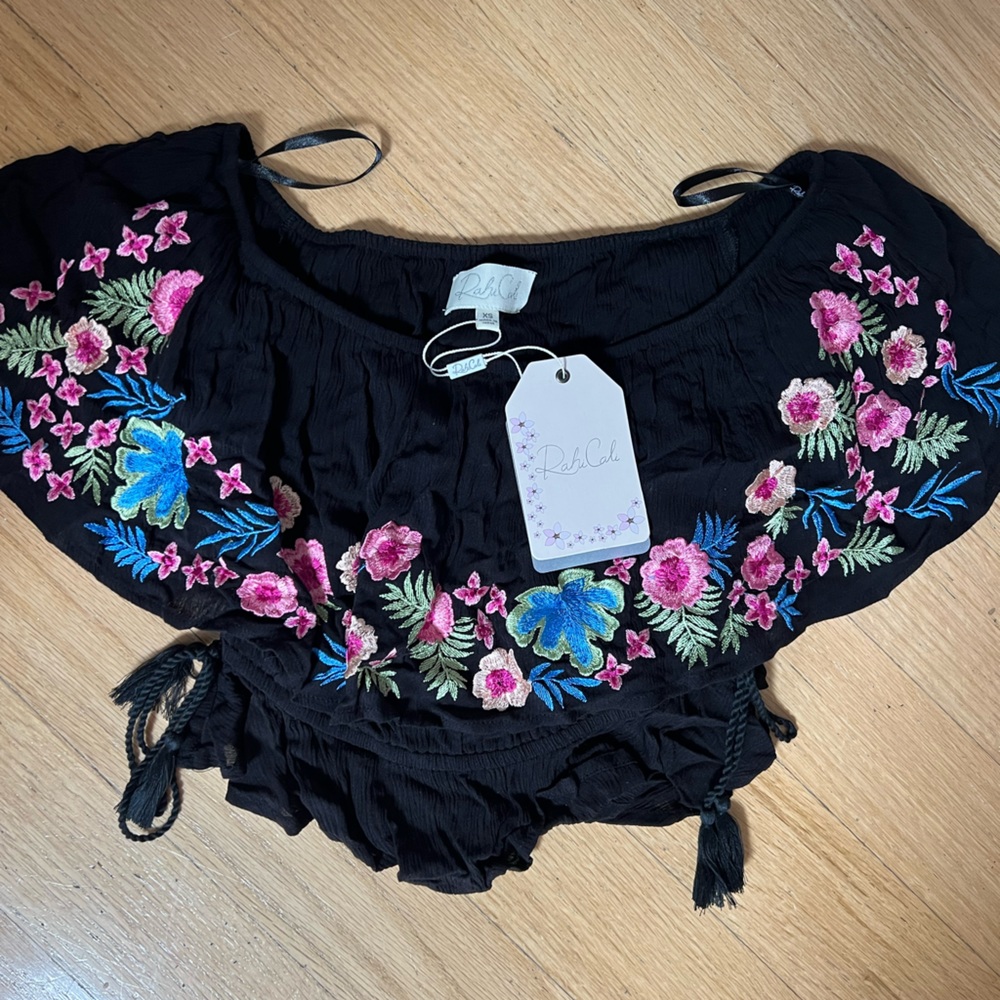 NEW WITH TAGS! Black off the should crop top with floral embroidery